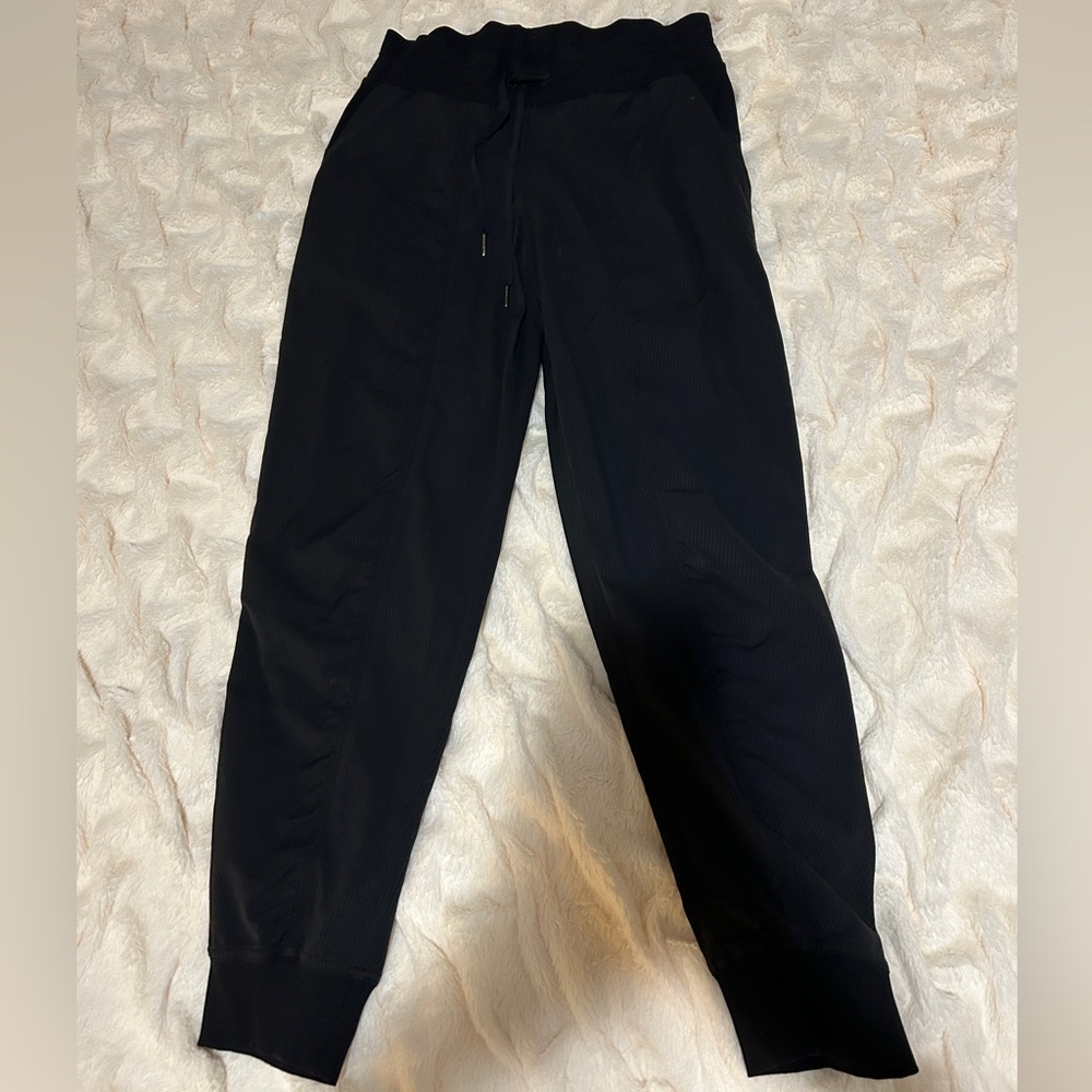 Lululemon dance studio pant mid rise jogger Black Size 8